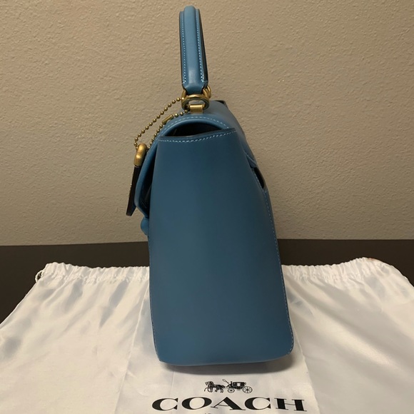 Glovetan Courier Satchel/Crossbody & Wristlet - Picture 2 of 8